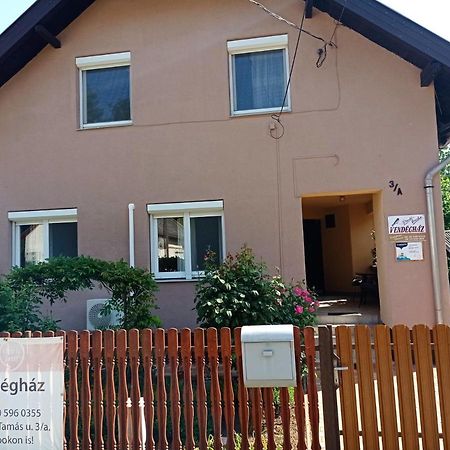 Partifecske Vendeghaz Hotell Tiszafüred Exteriör bild