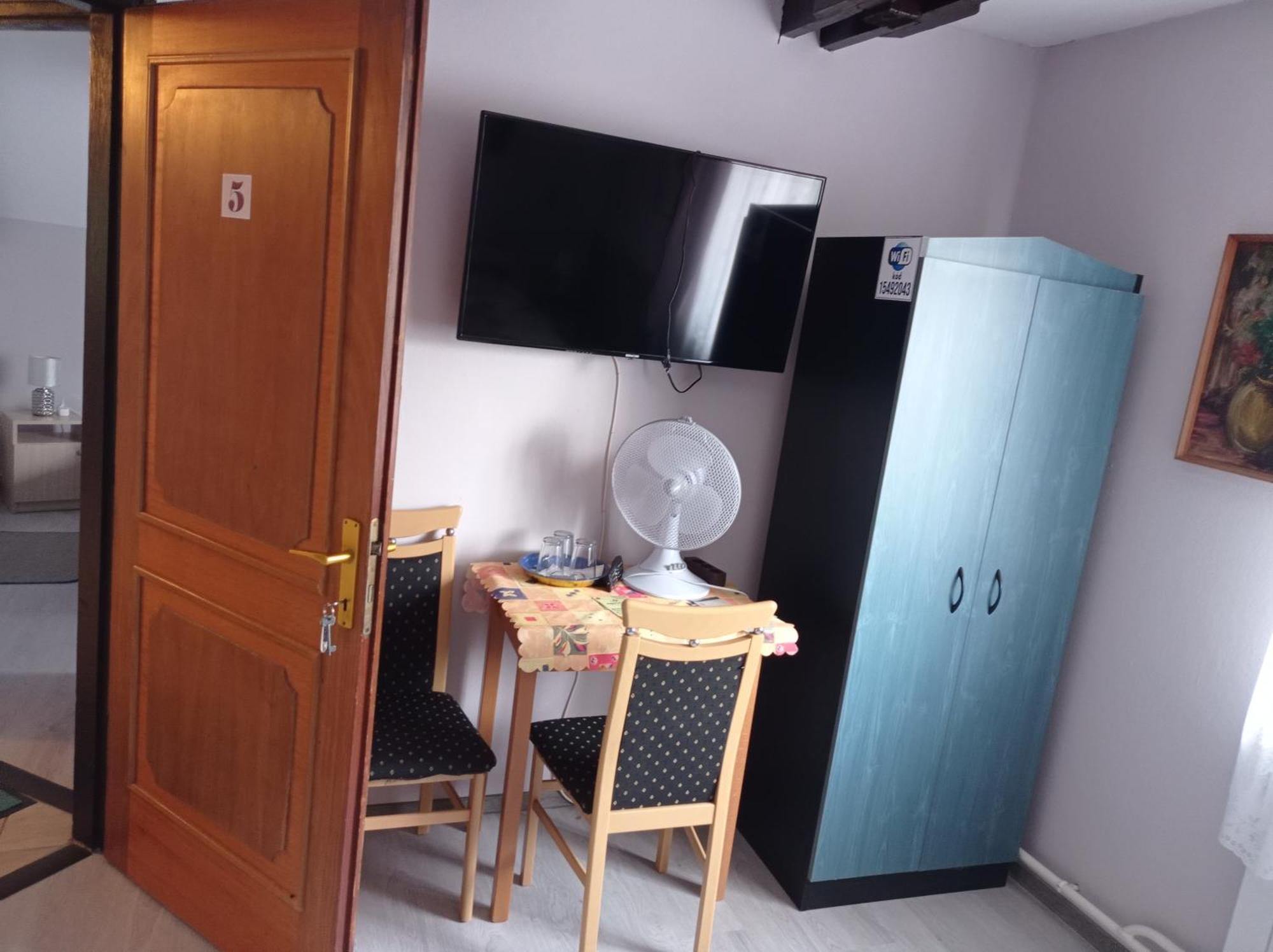 Partifecske Vendeghaz Hotell Tiszafüred Exteriör bild