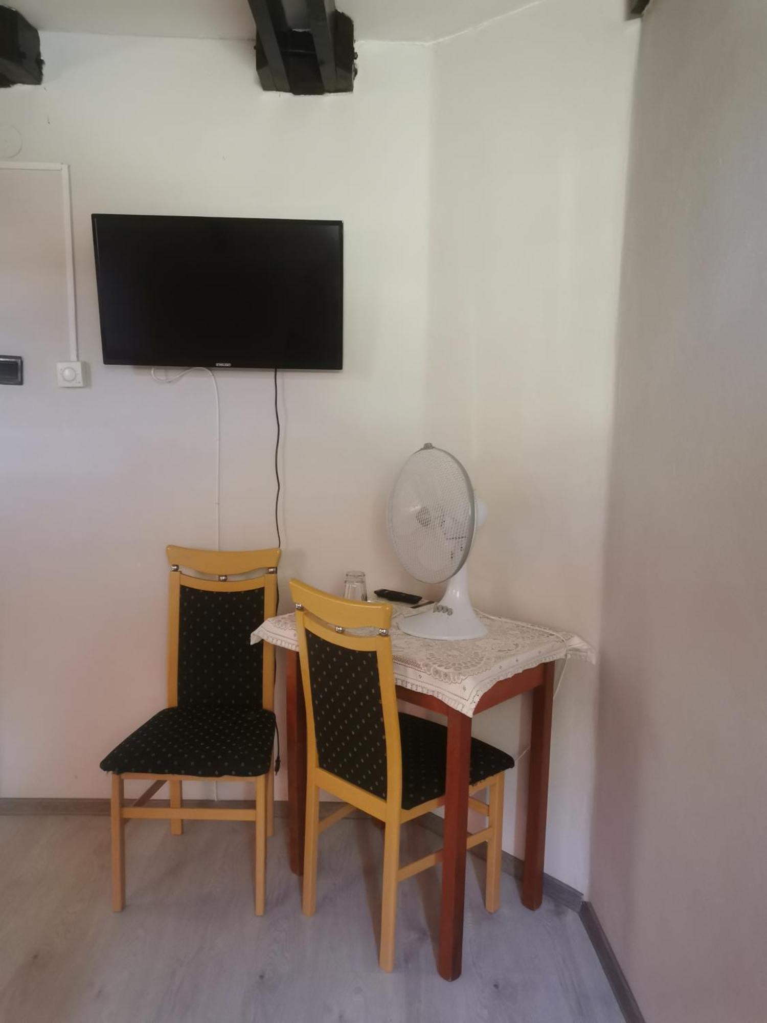 Partifecske Vendeghaz Hotell Tiszafüred Exteriör bild